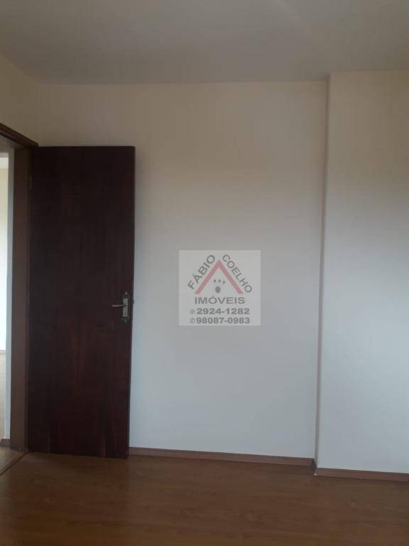 Apartamento à venda com 2 quartos, 64m² - Foto 17