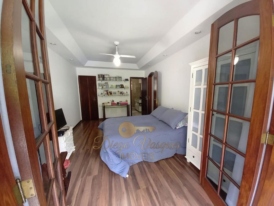 Casa à venda com 3 quartos, 600m² - Foto 15