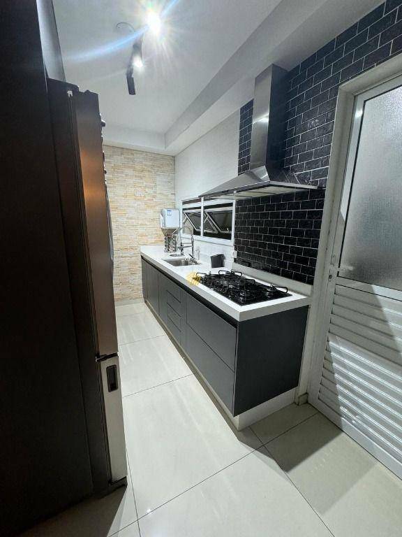 Apartamento à venda com 3 quartos, 107m² - Foto 26