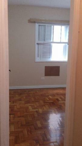 Apartamento à venda com 1 quarto, 52m² - Foto 2