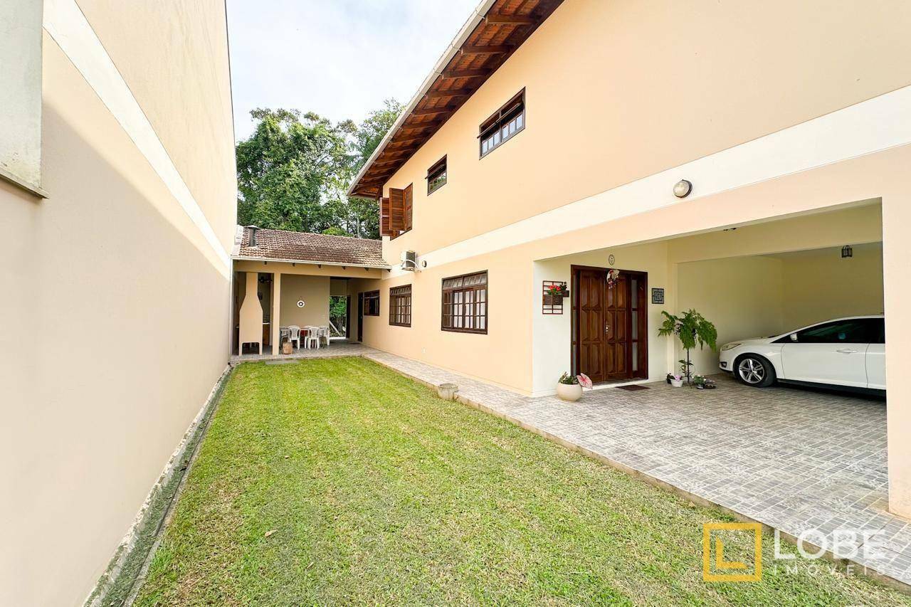 Casa à venda com 4 quartos, 330m² - Foto 12