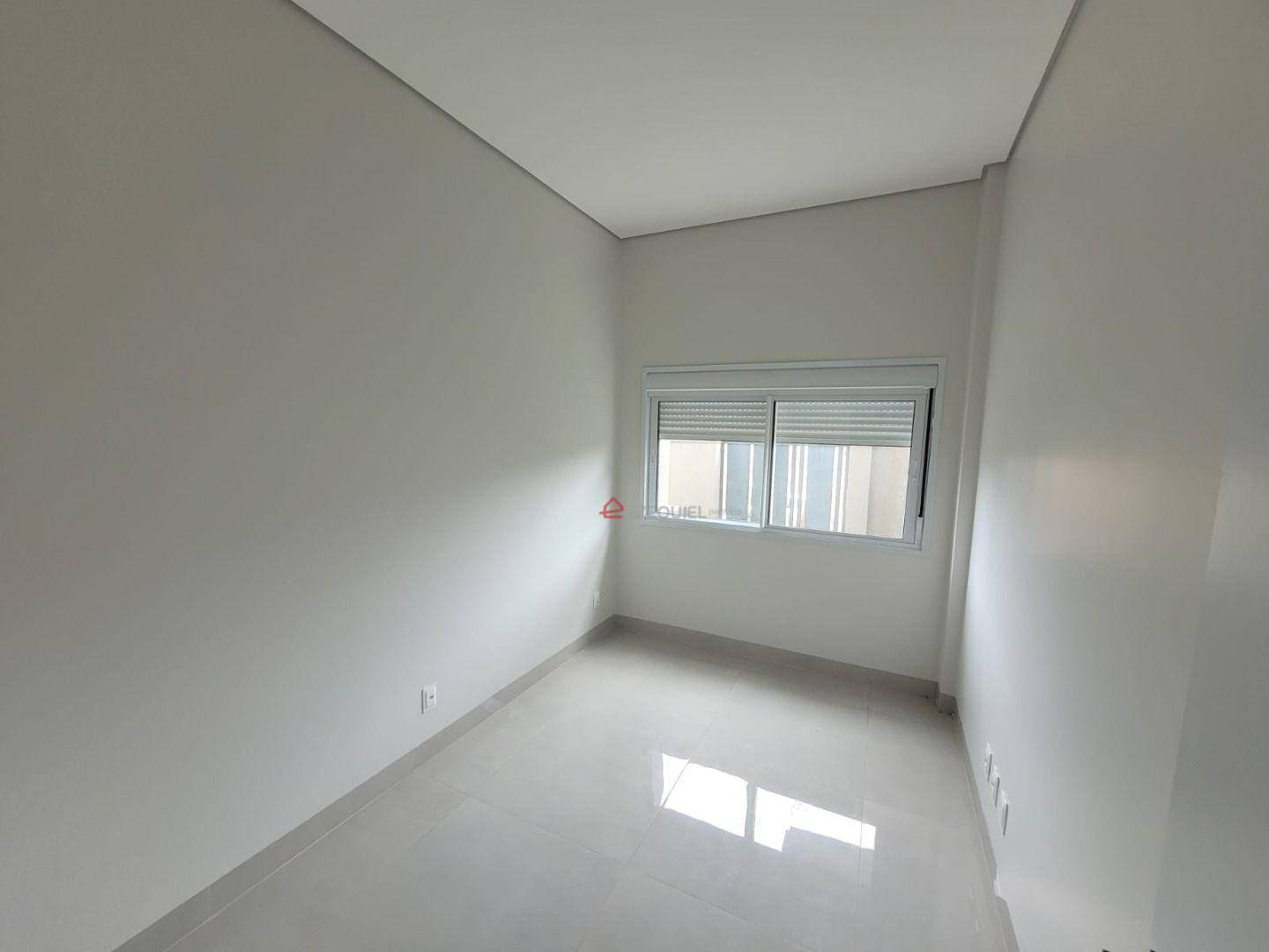 Apartamento à venda com 3 quartos, 153m² - Foto 11