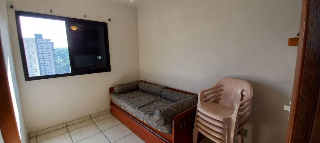 Apartamento para alugar com 2 quartos, 107m² - Foto 13