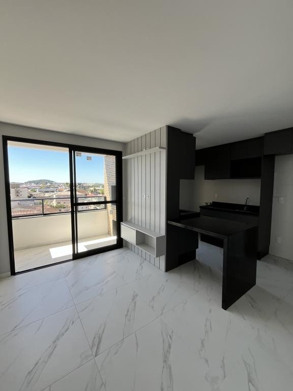 Apartamento à venda com 2 quartos, 62m² - Foto 5