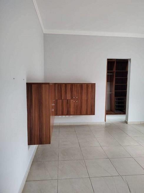 Casa à venda com 3 quartos, 242m² - Foto 17