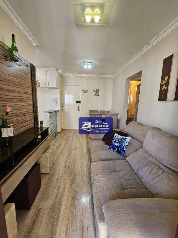 Apartamento à venda e aluguel com 2 quartos, 51m² - Foto 8