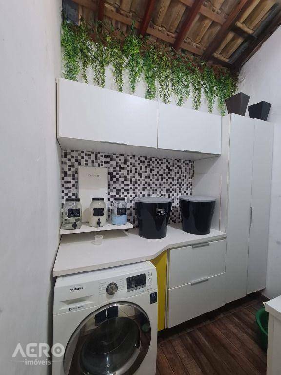 Casa à venda com 3 quartos, 162m² - Foto 13