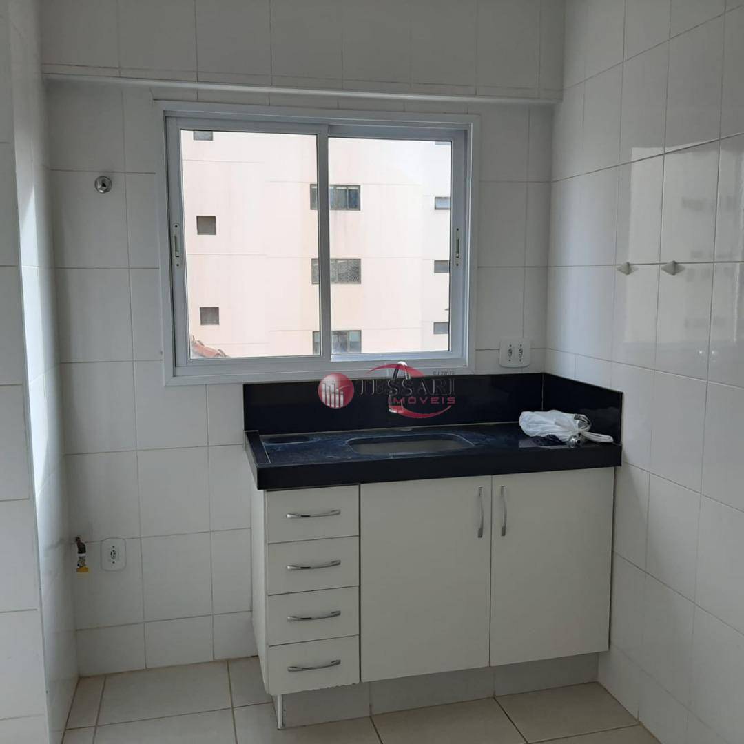 Apartamento para alugar com 2 quartos, 70m² - Foto 6