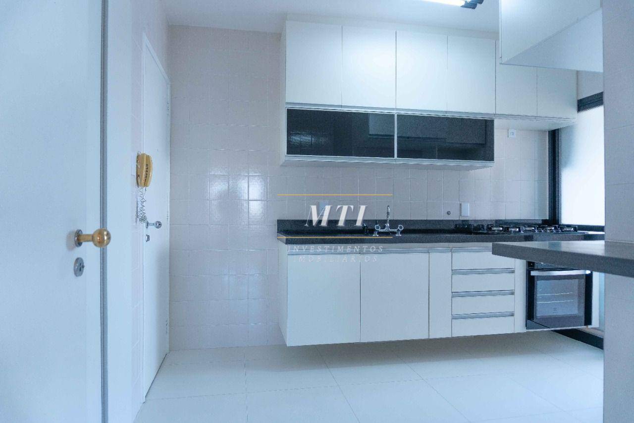 Apartamento à venda com 3 quartos, 95m² - Foto 8