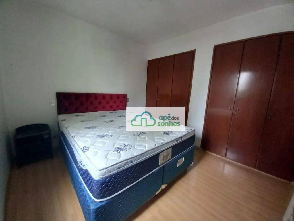 Apartamento para alugar com 3 quartos, 96m² - Foto 11