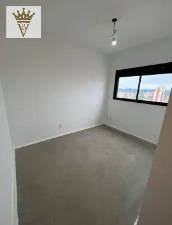 Apartamento à venda com 2 quartos, 64m² - Foto 4