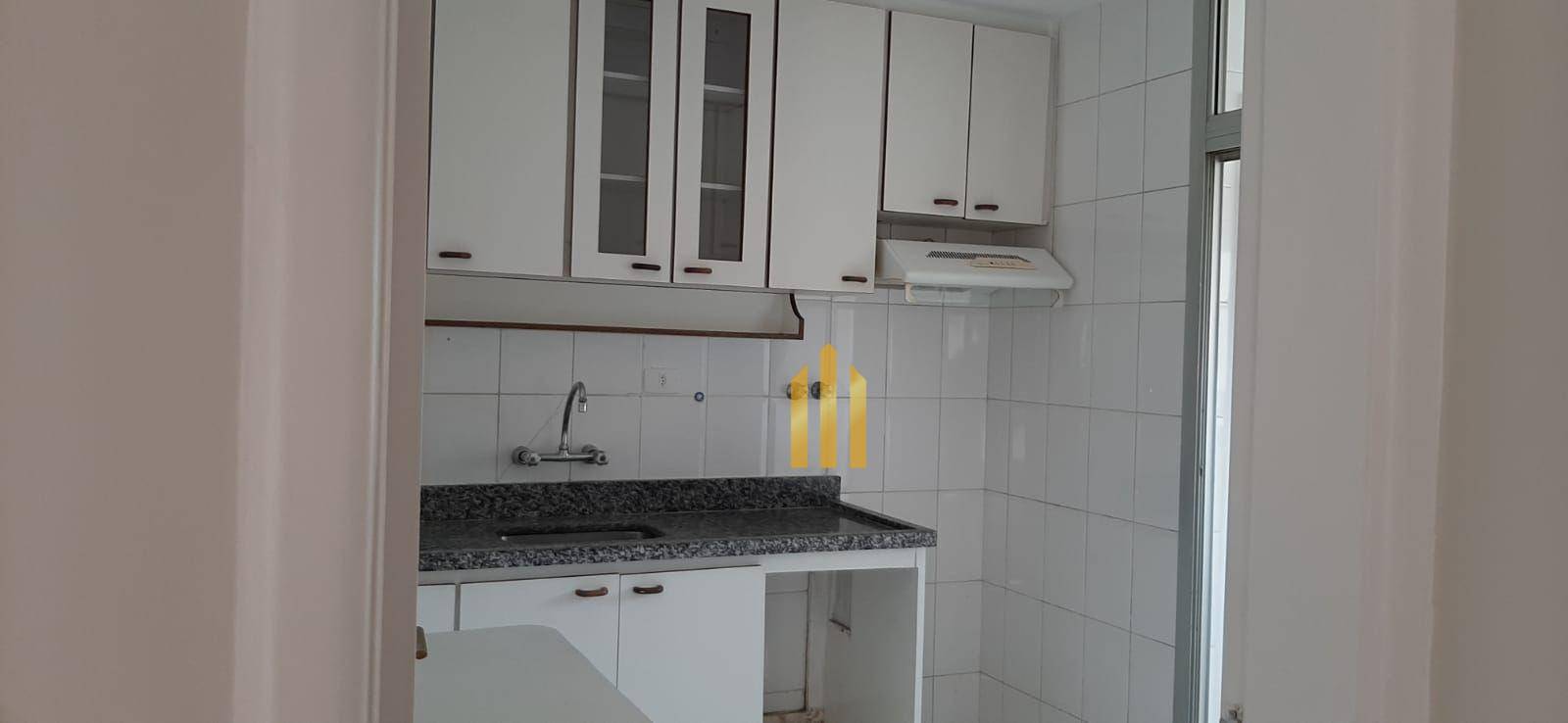 Apartamento para alugar com 3 quartos, 80m² - Foto 7