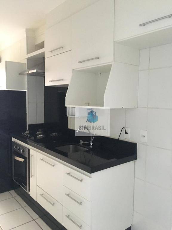 Apartamento à venda com 3 quartos, 70m² - Foto 1