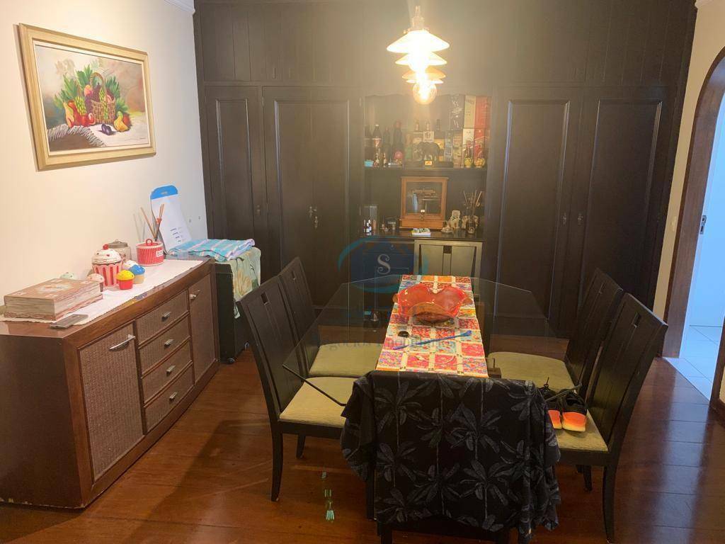 Apartamento à venda com 3 quartos, 192m² - Foto 4