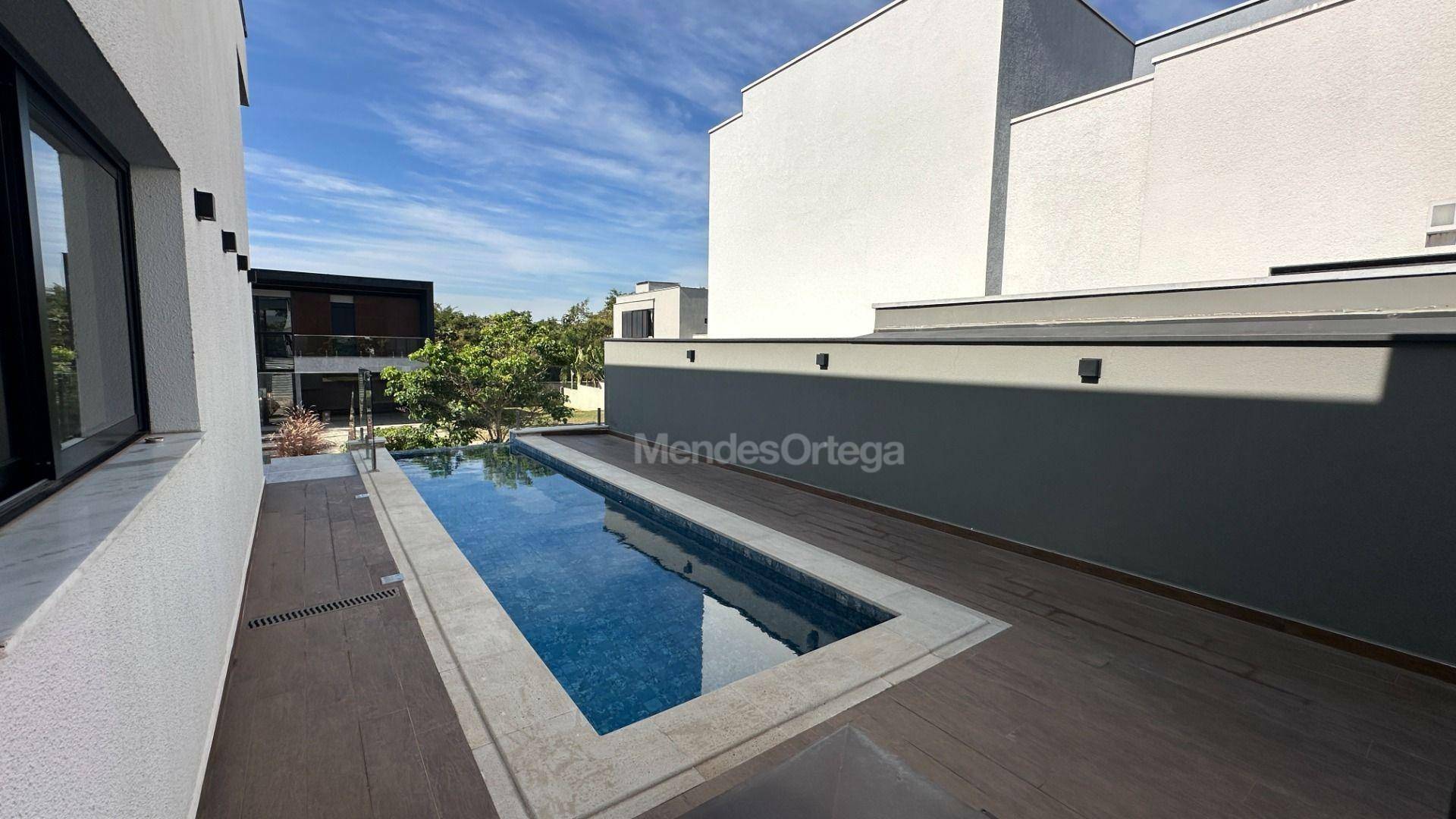 Casa de Condomínio à venda com 3 quartos, 237m² - Foto 18