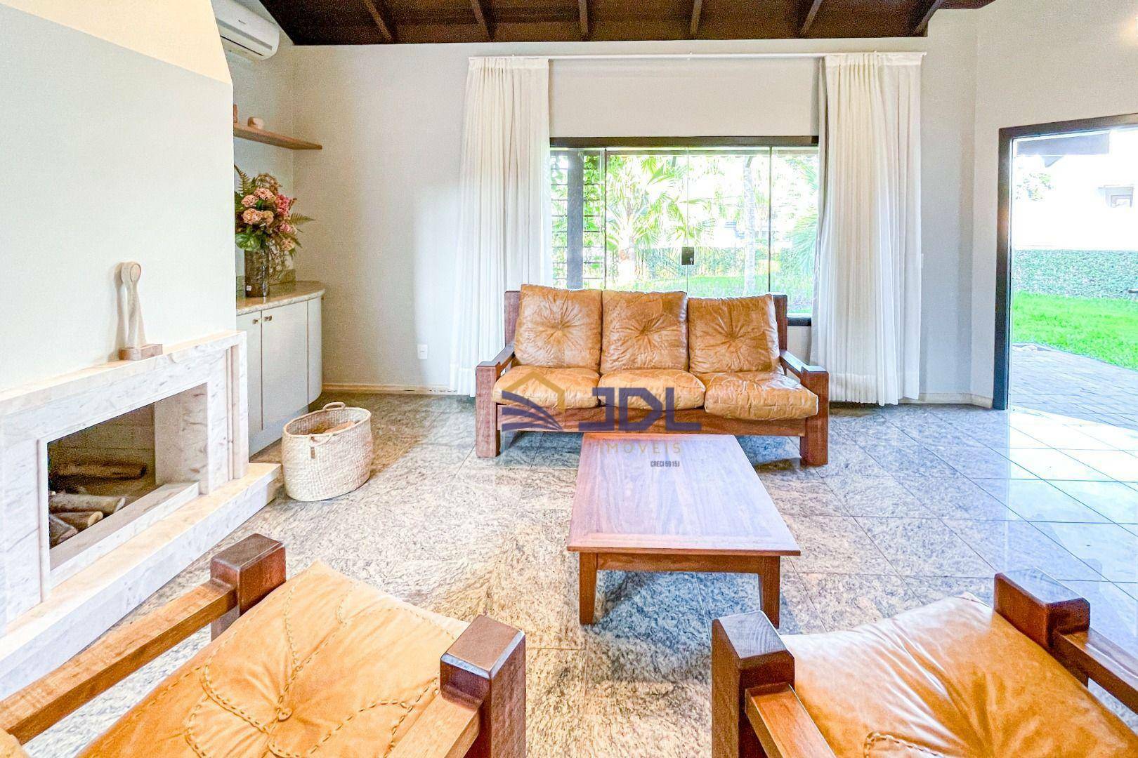 Casa à venda com 3 quartos, 312m² - Foto 8