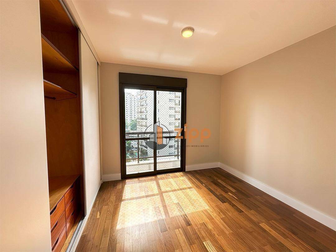 Apartamento à venda com 4 quartos, 195m² - Foto 24