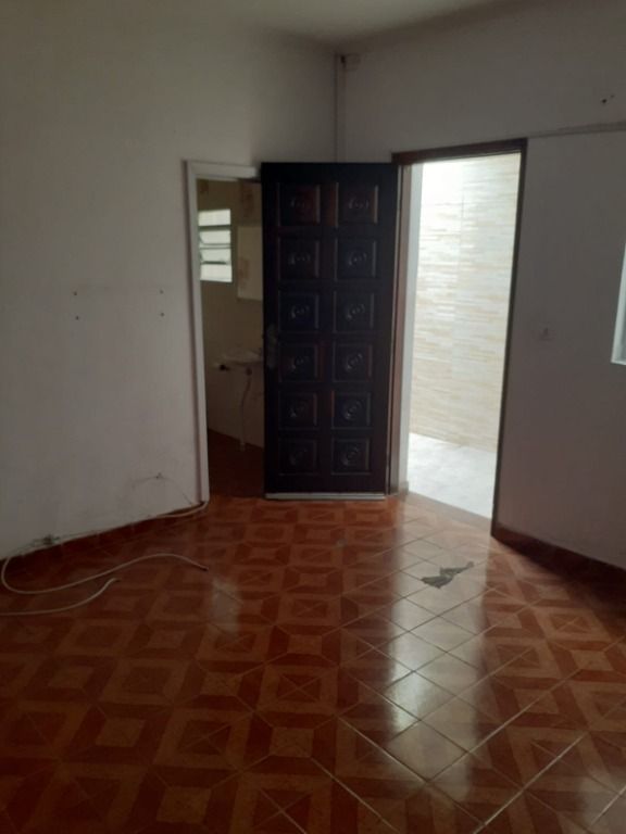 Casa para alugar com 3 quartos, 180m² - Foto 16