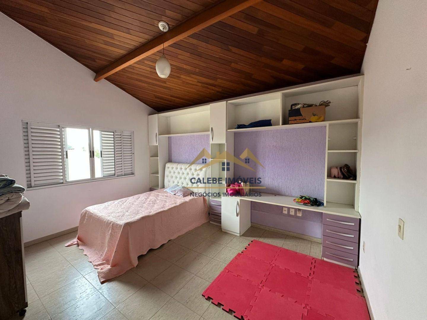 Casa à venda com 4 quartos, 209m² - Foto 11