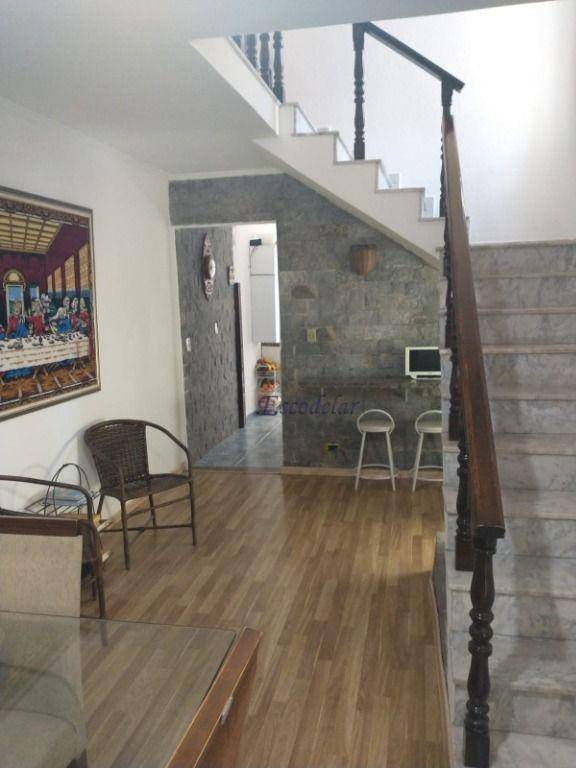 Sobrado à venda com 3 quartos, 210m² - Foto 1