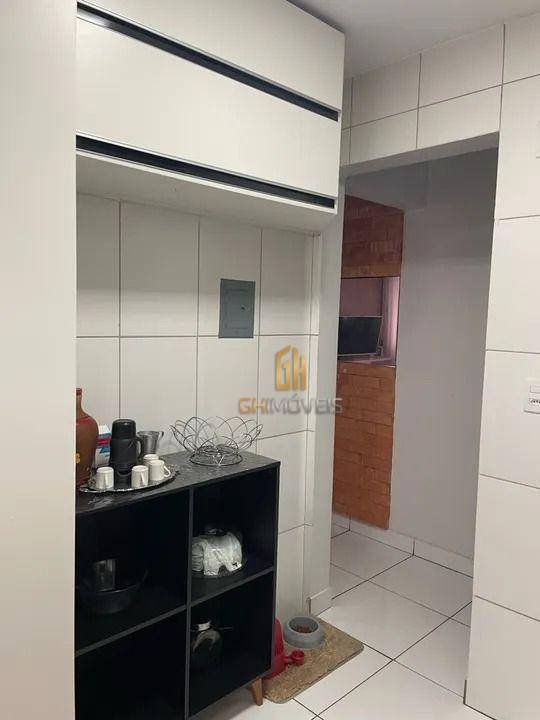 Apartamento à venda com 2 quartos, 60m² - Foto 4