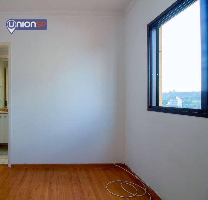 Apartamento à venda com 2 quartos, 68m² - Foto 10