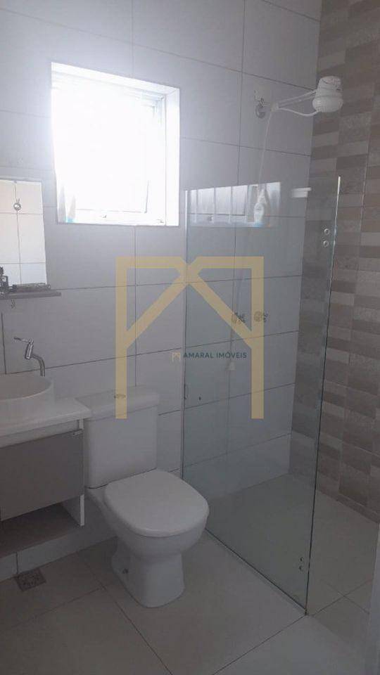 Casa à venda com 2 quartos, 100m² - Foto 8