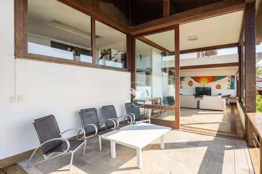 Casa de Condomínio à venda com 4 quartos, 300m² - Foto 45