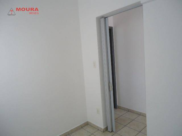 Casa à venda com 4 quartos, 145m² - Foto 8