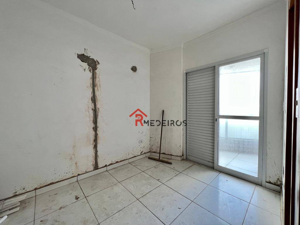 Apartamento à venda com 2 quartos, 75m² - Foto 11