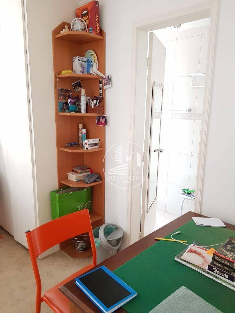 Apartamento à venda com 3 quartos, 136m² - Foto 13