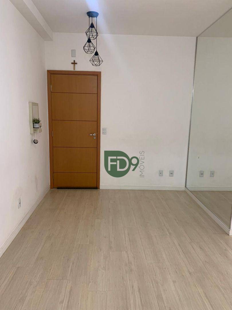 Apartamento à venda com 3 quartos, 82m² - Foto 4