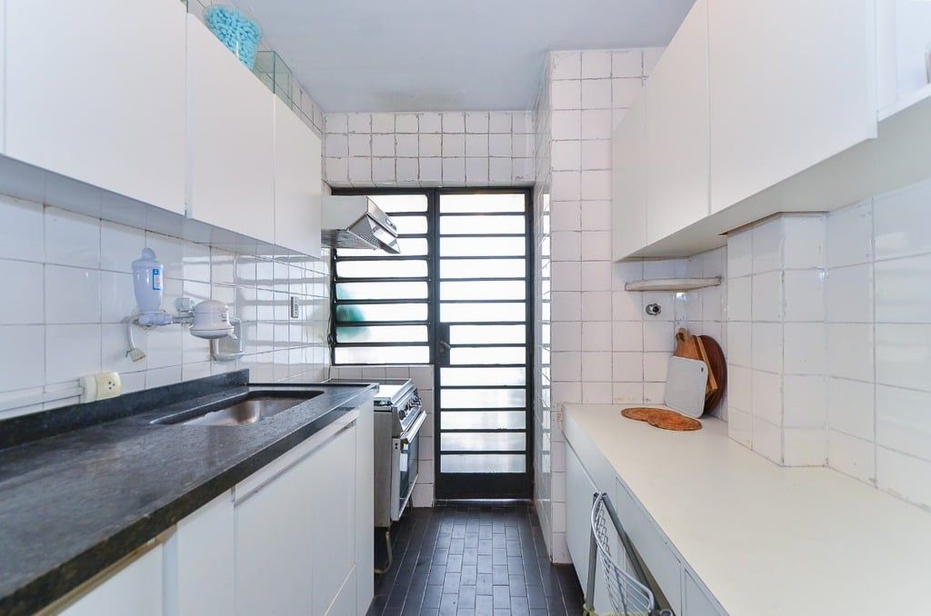 Apartamento à venda com 2 quartos, 85m² - Foto 11