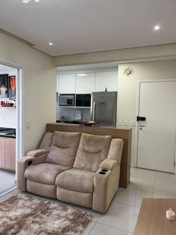 Apartamento à venda com 2 quartos, 72m² - Foto 4