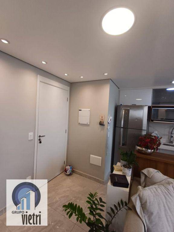 Apartamento à venda com 2 quartos, 42m² - Foto 8