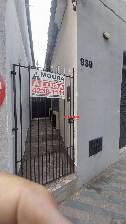 Casa para alugar com 1 quarto, 26m² - Foto 2