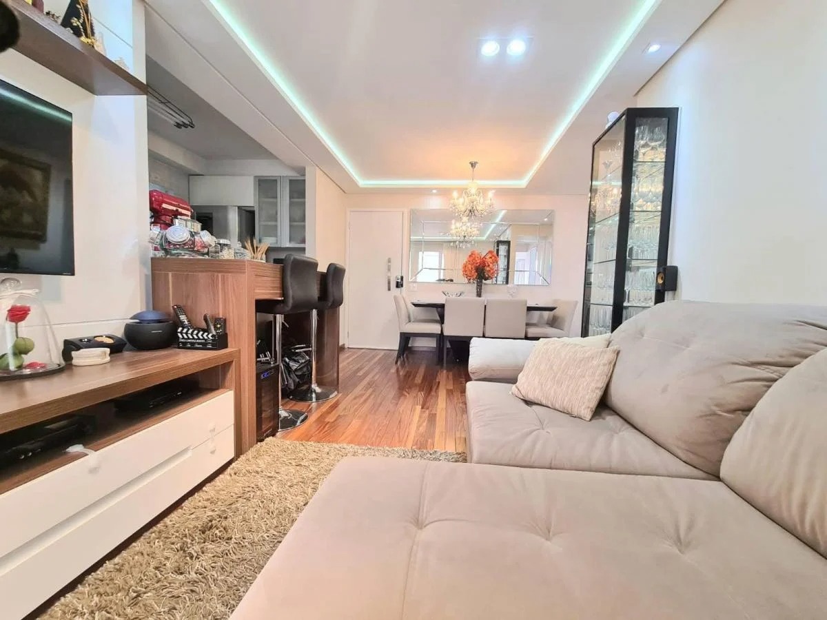 Apartamento à venda com 2 quartos, 72m² - Foto 4