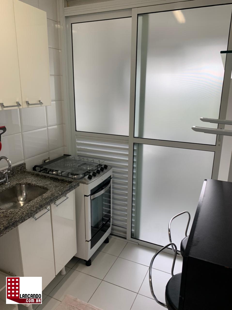 Apartamento à venda com 2 quartos, 66m² - Foto 4