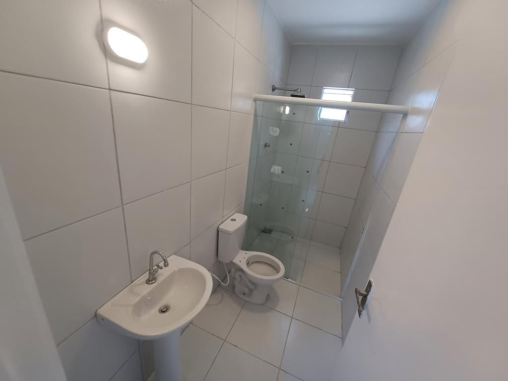 Casa para alugar com 3 quartos, 200m² - Foto 14