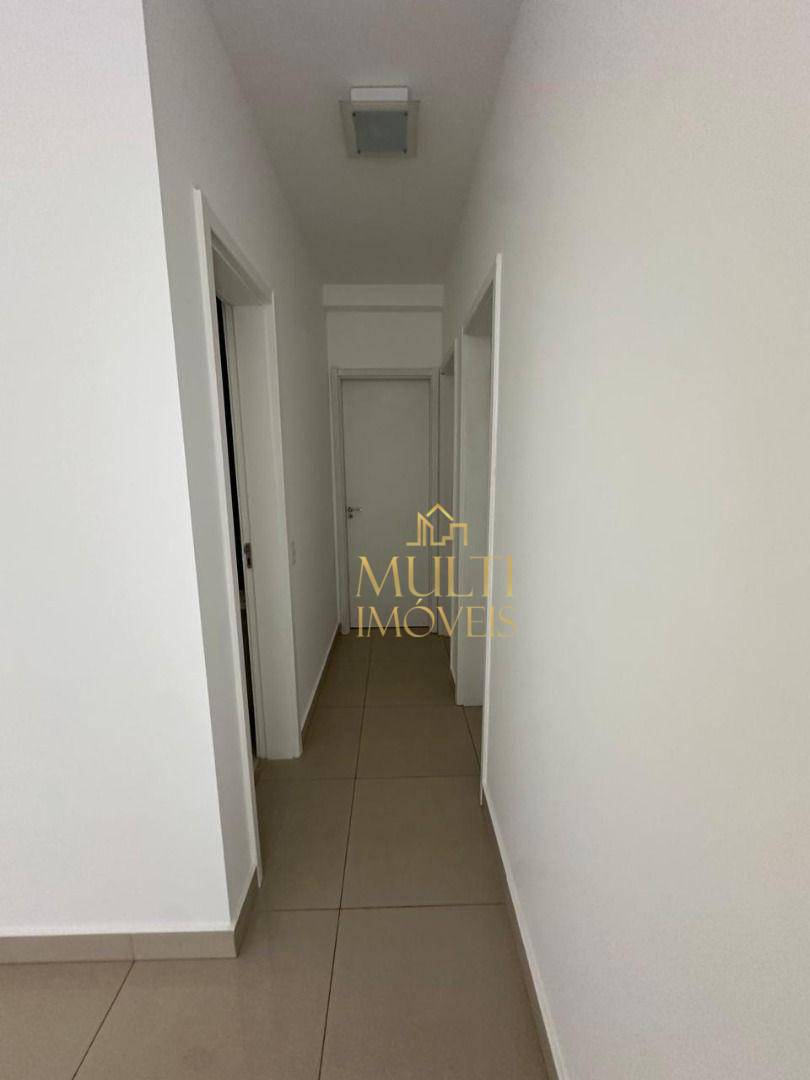 Apartamento para alugar com 3 quartos, 77m² - Foto 4