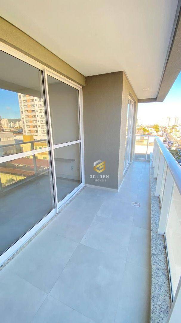 Apartamento à venda com 2 quartos, 104m² - Foto 7