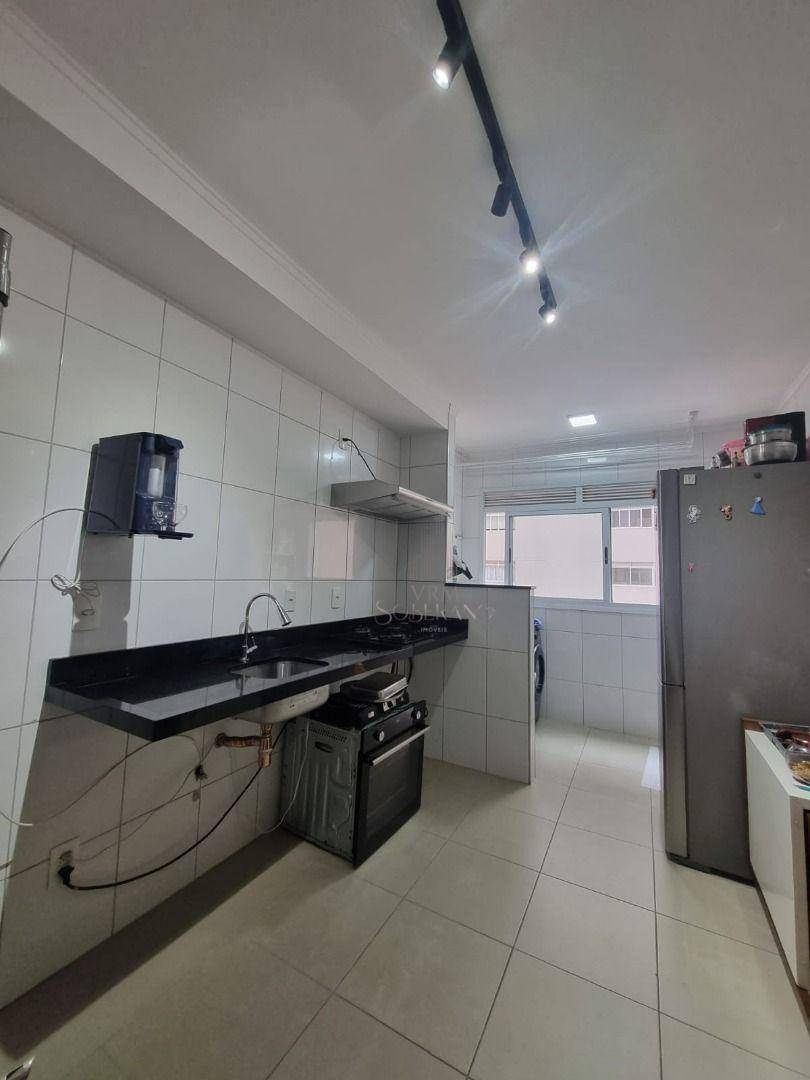 Apartamento à venda com 2 quartos, 75m² - Foto 20