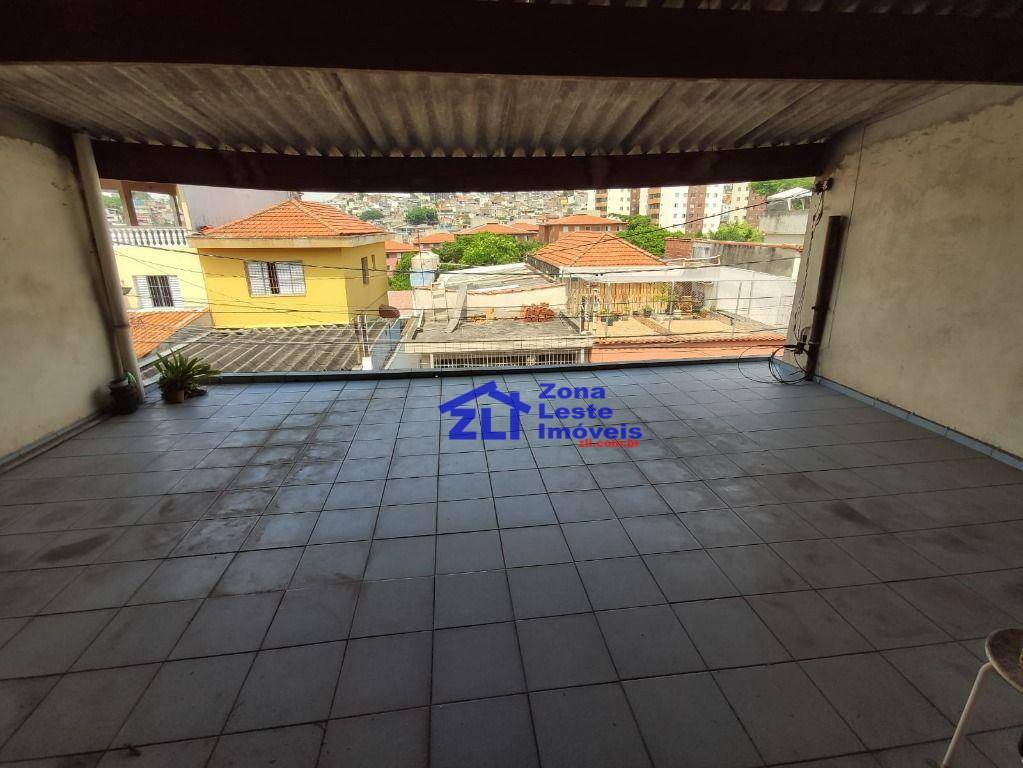 Sobrado à venda com 3 quartos, 330m² - Foto 1