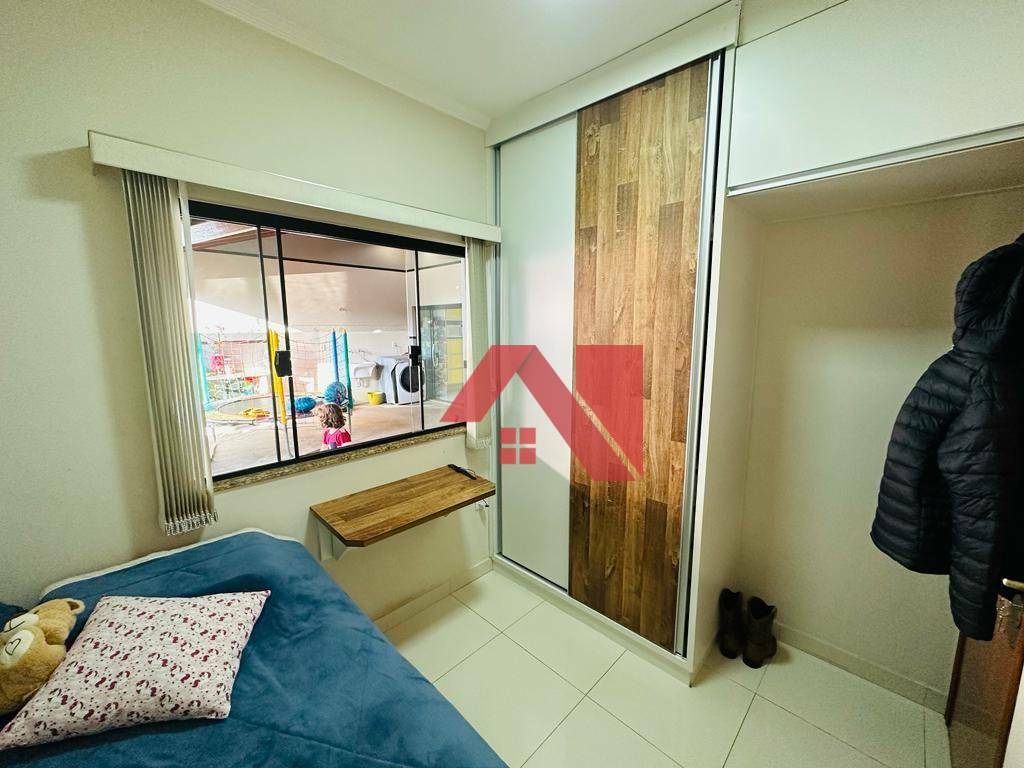 Casa à venda com 2 quartos, 120m² - Foto 18