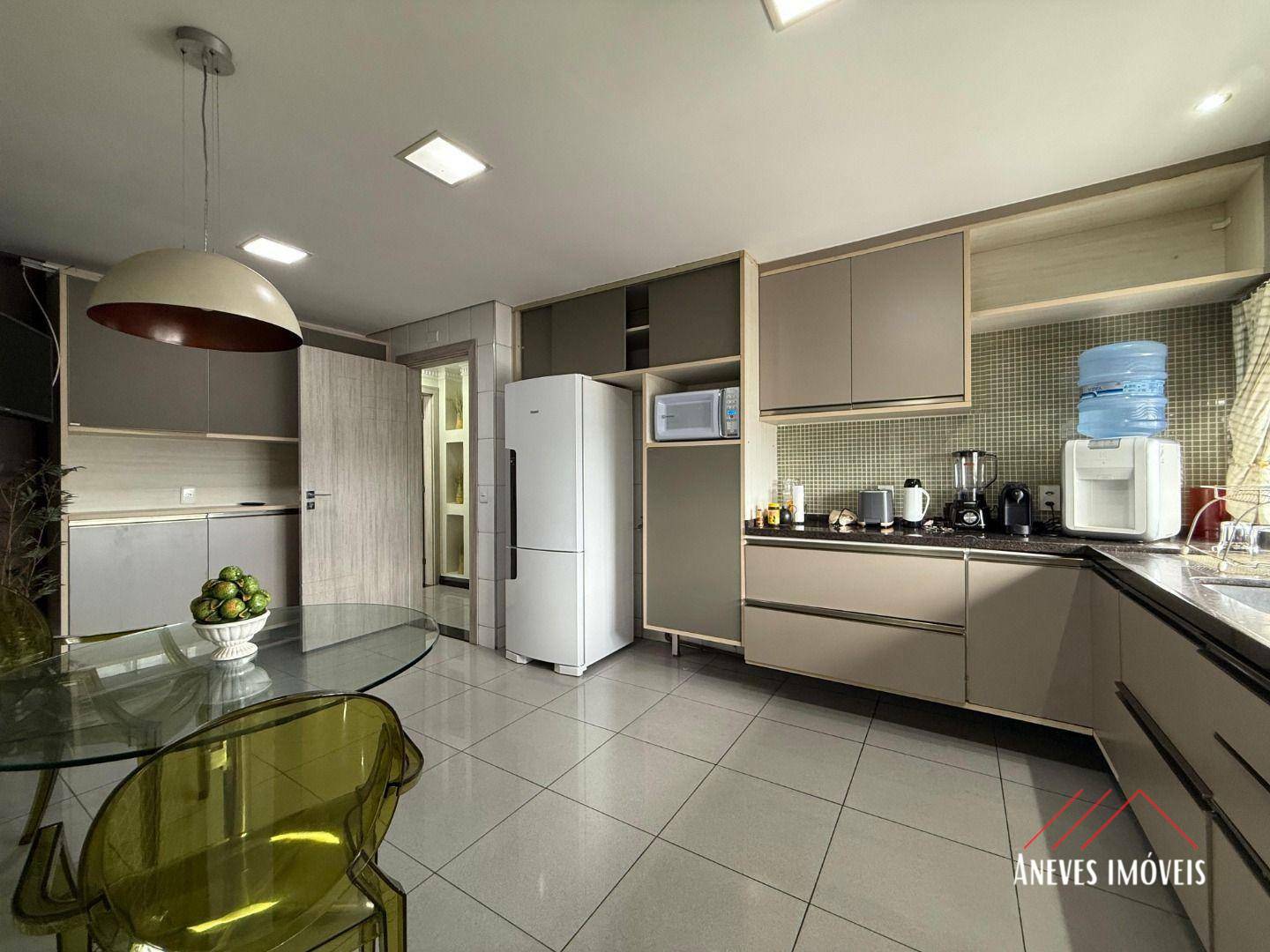 Apartamento à venda com 3 quartos, 221m² - Foto 40