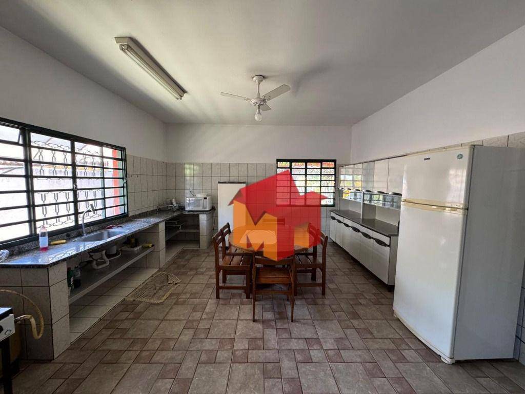 Chácara à venda com 4 quartos, 350m² - Foto 12