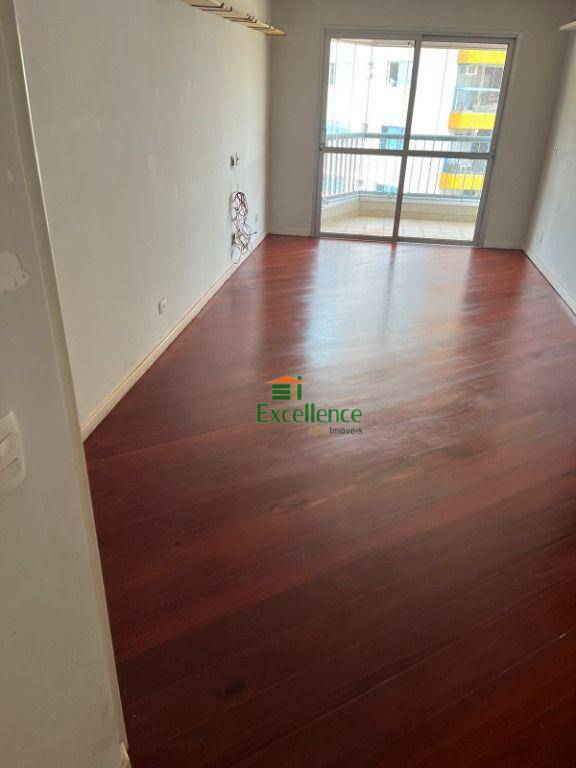 Apartamento à venda com 3 quartos, 108m² - Foto 1