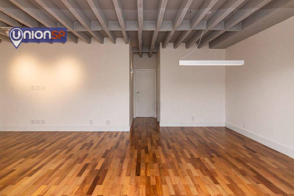 Apartamento à venda com 3 quartos, 149m² - Foto 1