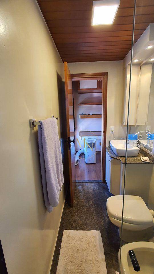 Apartamento à venda com 4 quartos, 154m² - Foto 18