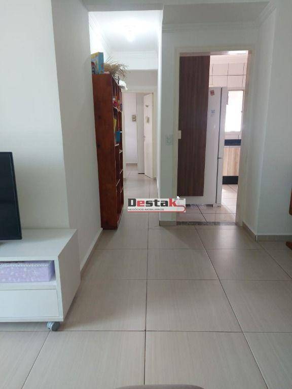 Apartamento à venda com 2 quartos, 68m² - Foto 7